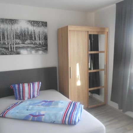 Kajuete Hotel Brake  Kültér fotó