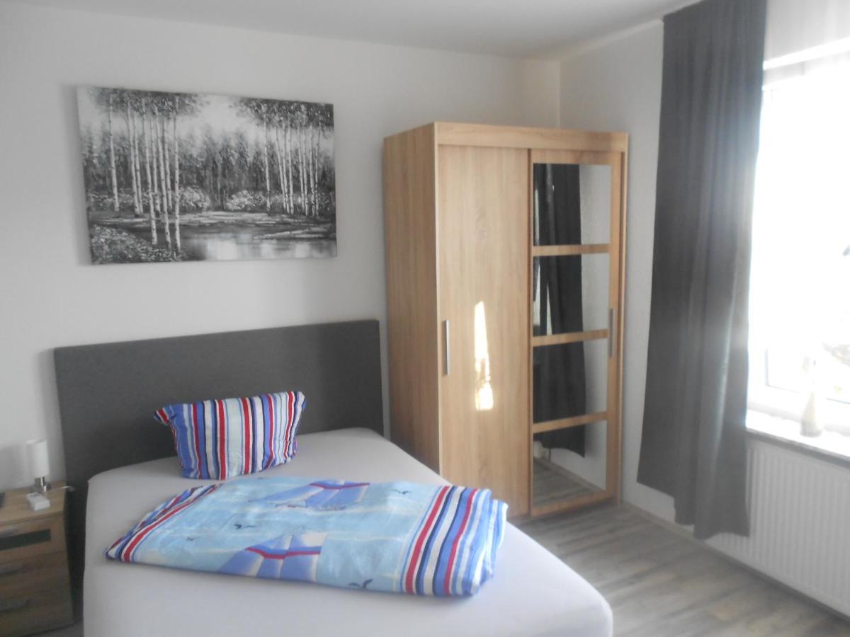 Kajuete Hotel Brake  Kültér fotó