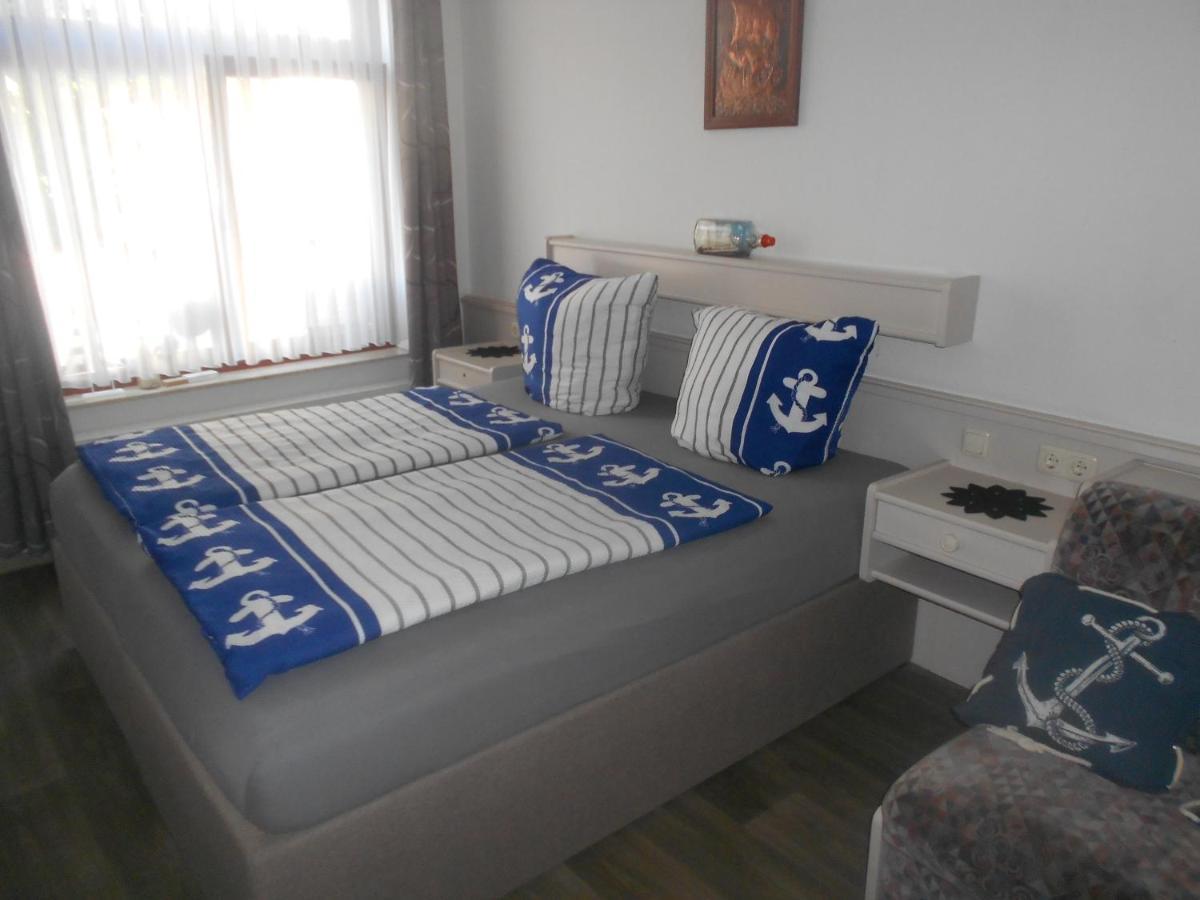 Kajuete Hotel Brake  Kültér fotó