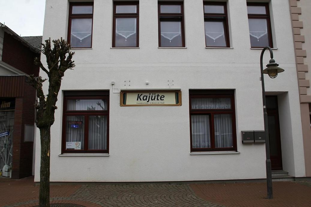 Kajuete Hotel Brake  Kültér fotó